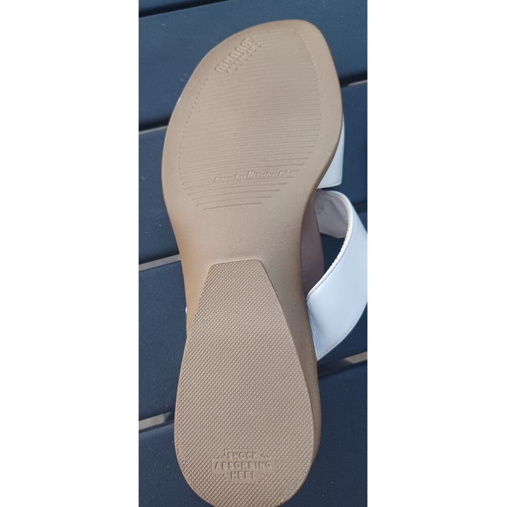 Munro American Ivory Comfort Slide Sandals Women 8.5 Wide Low Heel - Picture 8 of 9